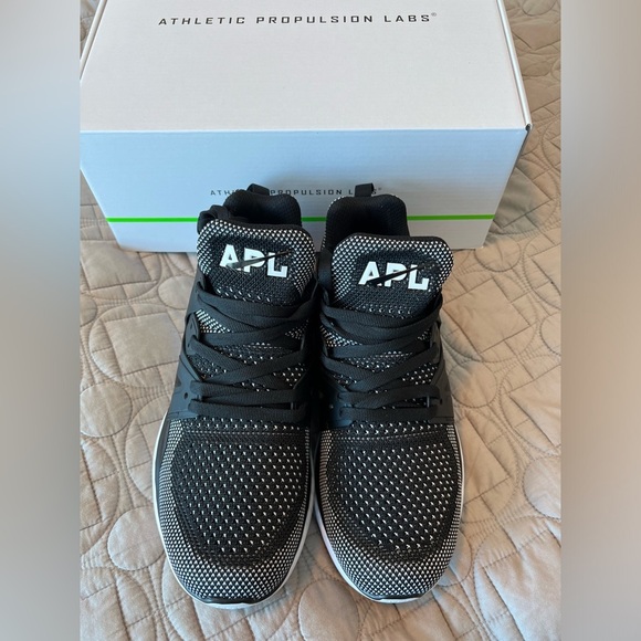 APL Ascend Black and White Shoes Men’s - Picture 1 of 13